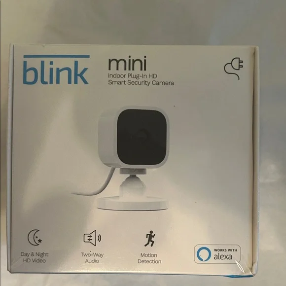 Blink Mini Indoor Plug-In HD Smart Security Camera - White - Picture 1 of 2